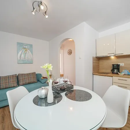 Apartment Vesna *